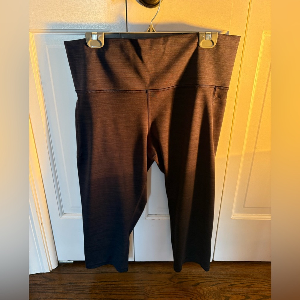 Athleta Salutation II Capri Size 2X - Navy Blue Marled